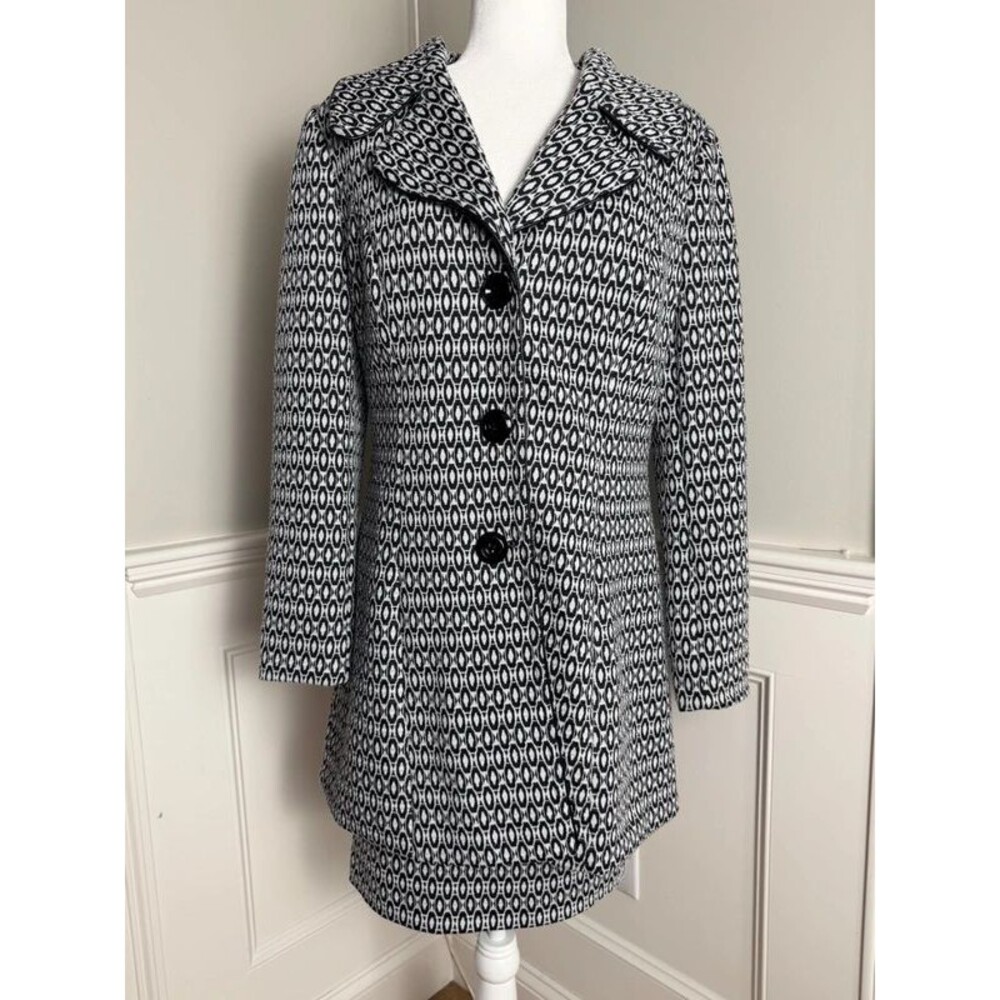 Susan Bristol Black & White Geometric Skirt Suit Set Size 4 / Small